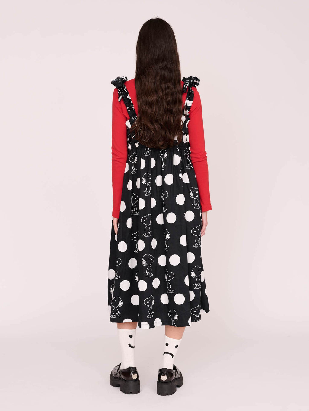 model:Winnie wears size 8 and is 5’9