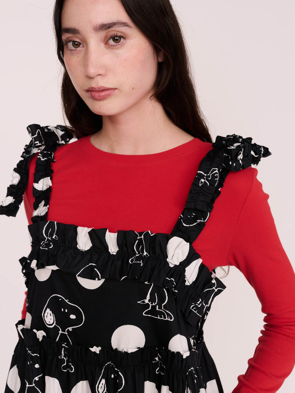 model:Winnie wears size 8 and is 5’9