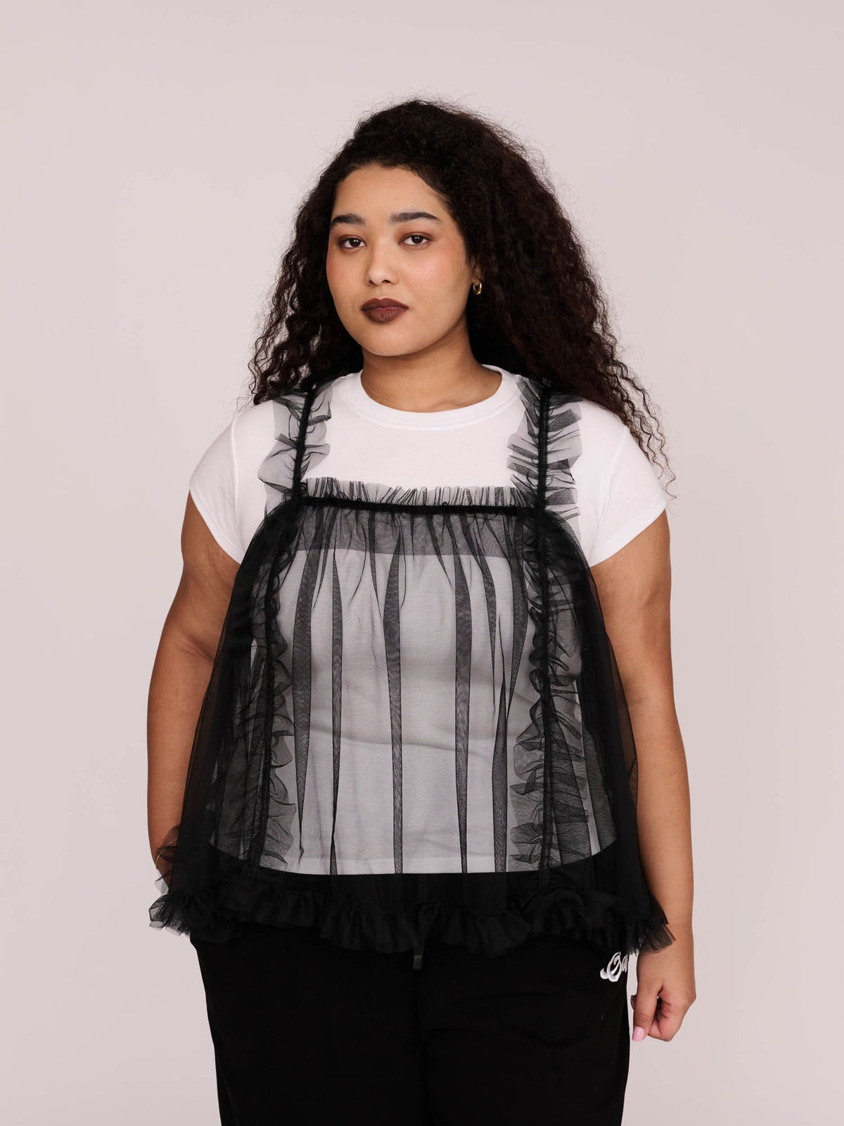 collection-curve, model:Zaynab wears size XXL and is 5’8”