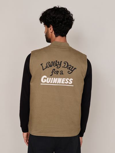 model:Ali wears size L and is 6’1”