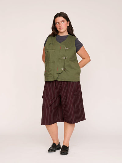 model:Bella wears size L and is 5’10”