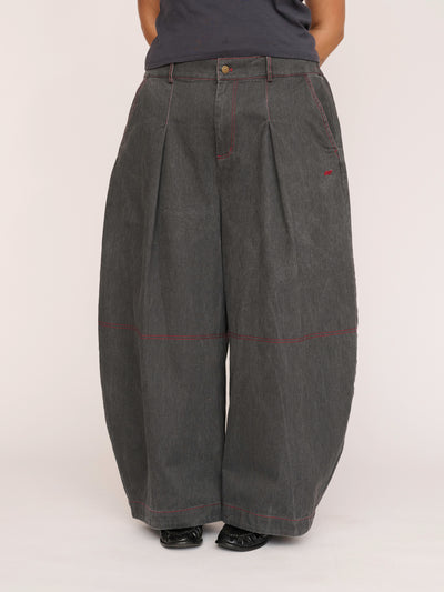 collection-curve, collection-curve-bottoms, model:Bella wears size XXL and is 5’10”