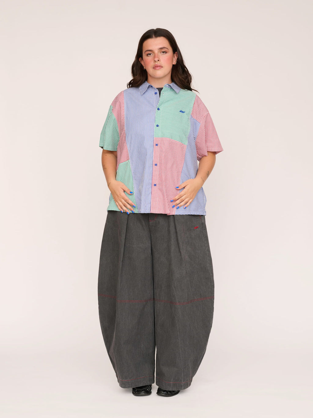model:Bella wears size XXL and is 5’10”