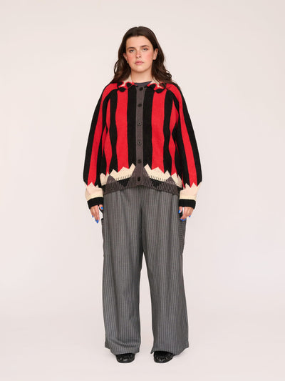 model:Bella wears size XXL and is 5’10”