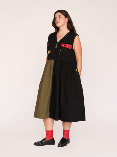 model:Bella wears size XXL and is 5’10”