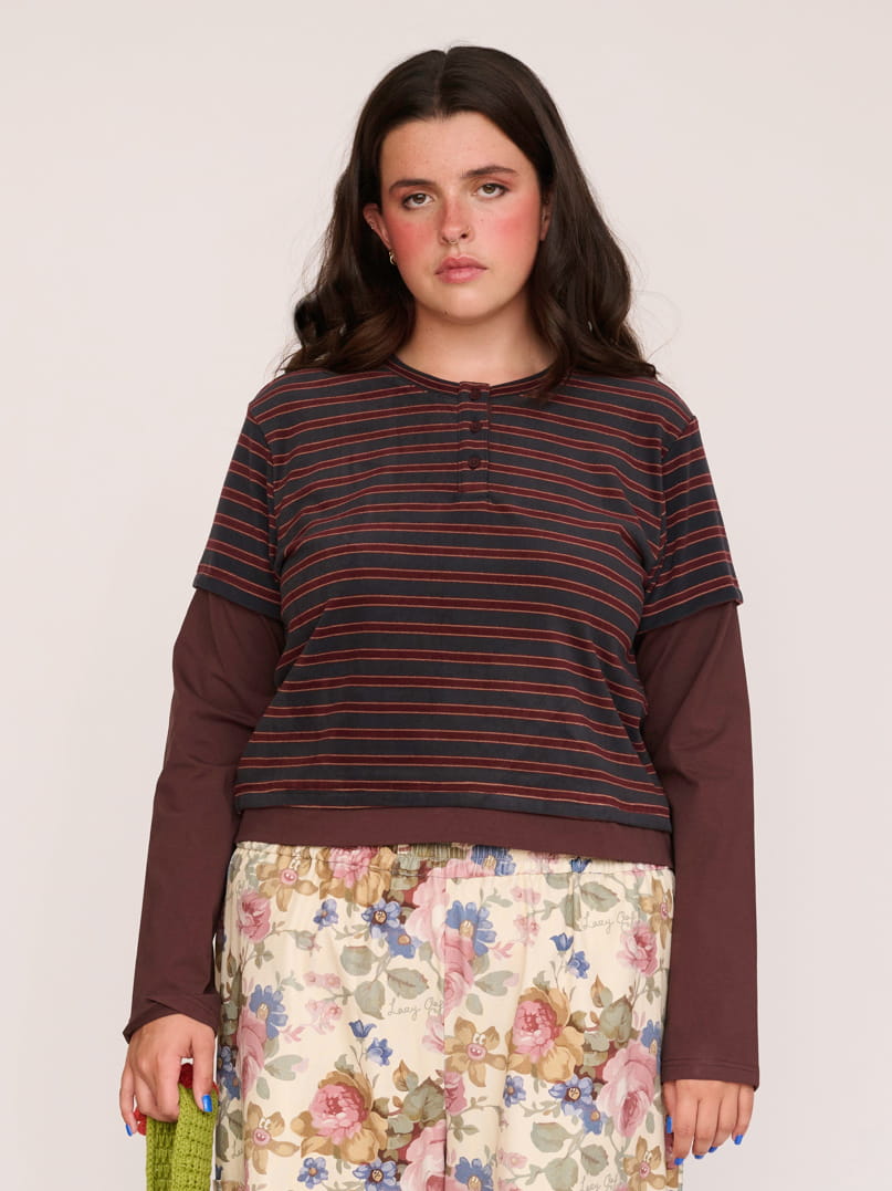 collection-curve, collection-curve-tops, model:Bella wears size XXL and is 5’10”