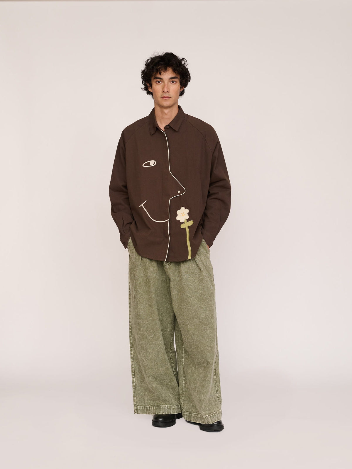 model:Emmett wears size L and is 6’1”