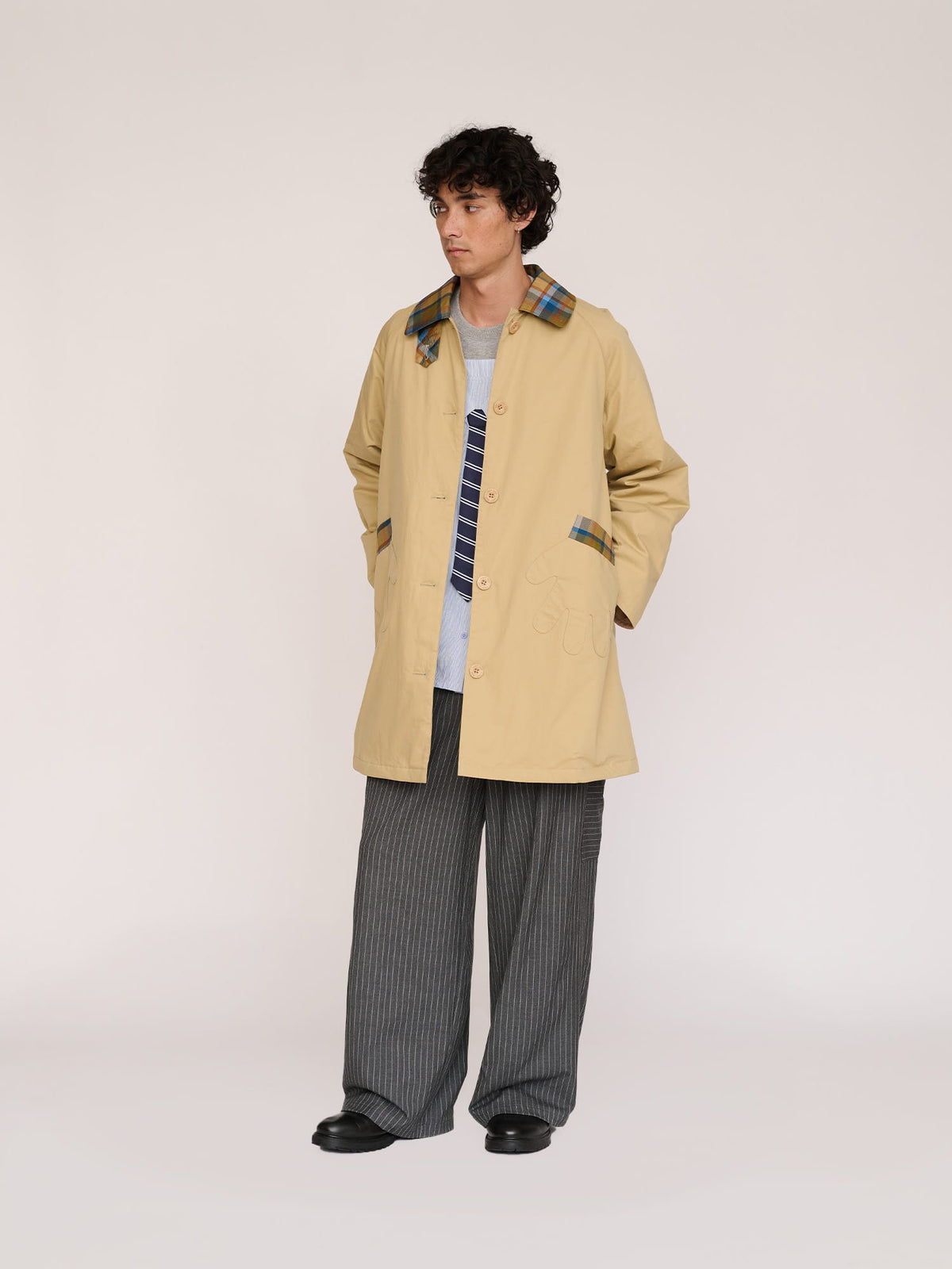 model:Emmett wears size L and is 6’1”