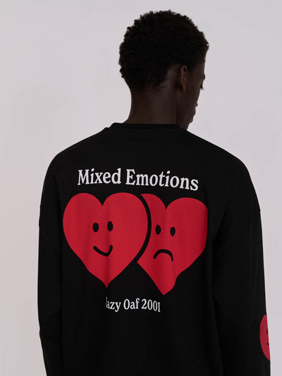 model:Elhadj wears size S and is 6’1”