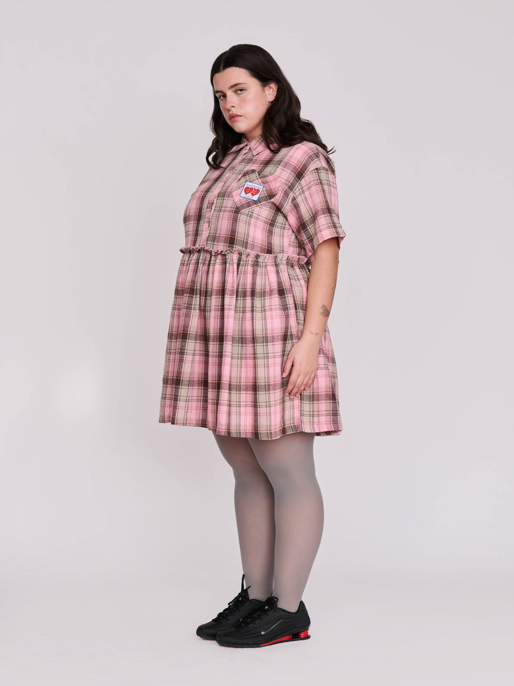 model:Bella wears size 18 and is 5’10”