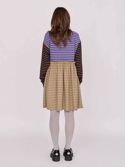 model:Molly wears size S and is 5’ 7”