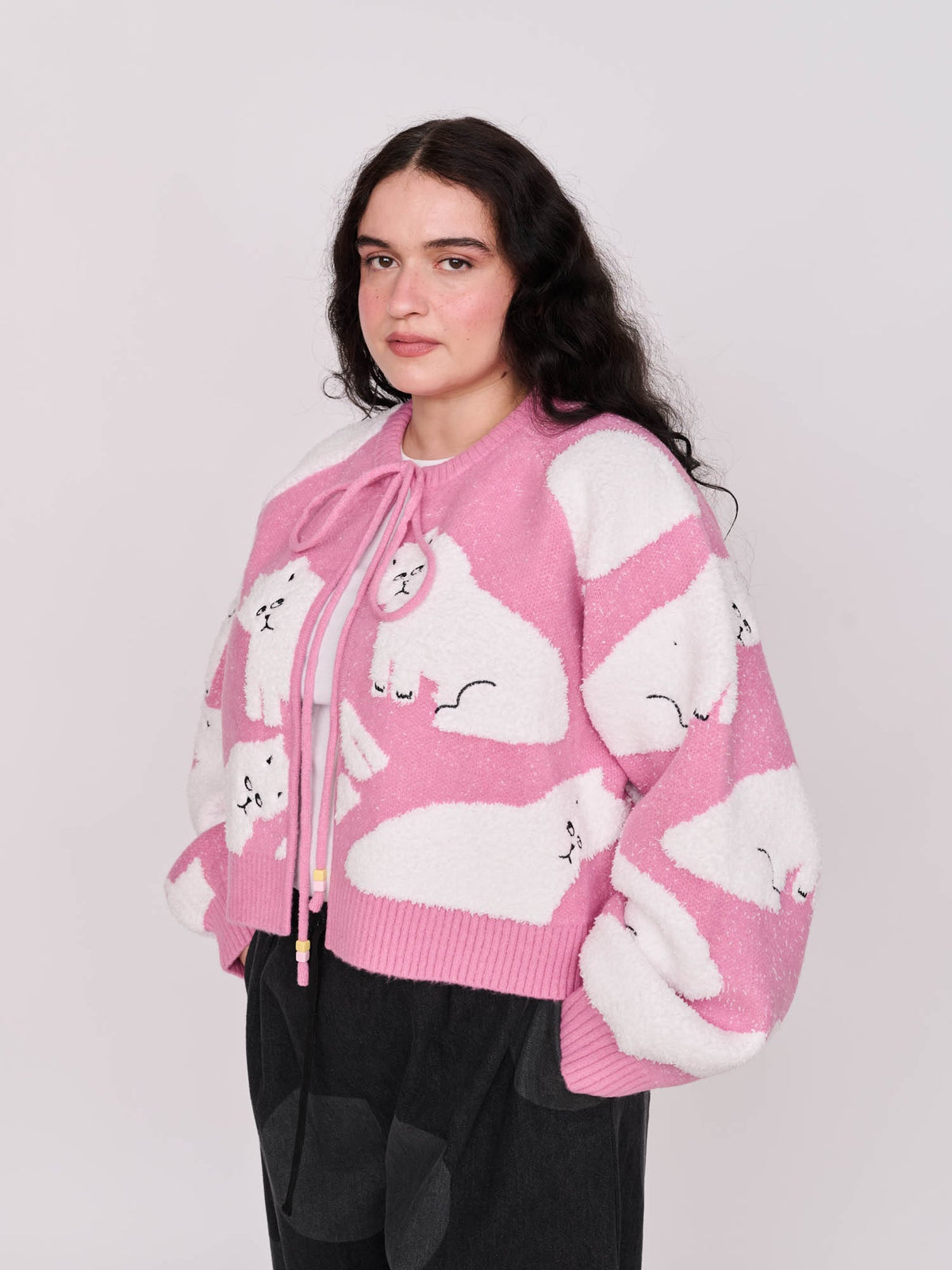 model:Yasmin wears size XXL and is 5’ 4”