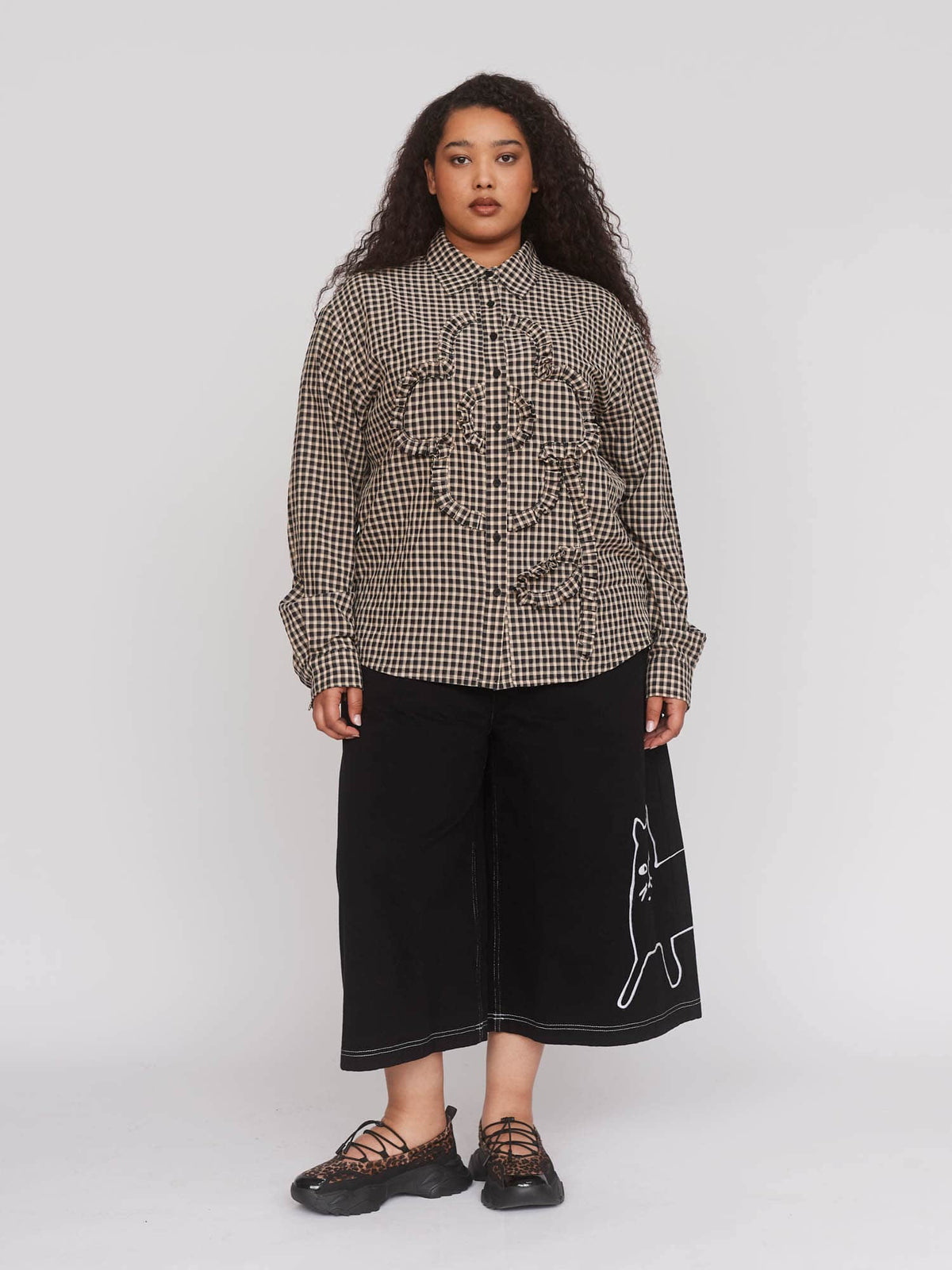 model:Zaynab wears size XXL and is 5’9”, collection-curve