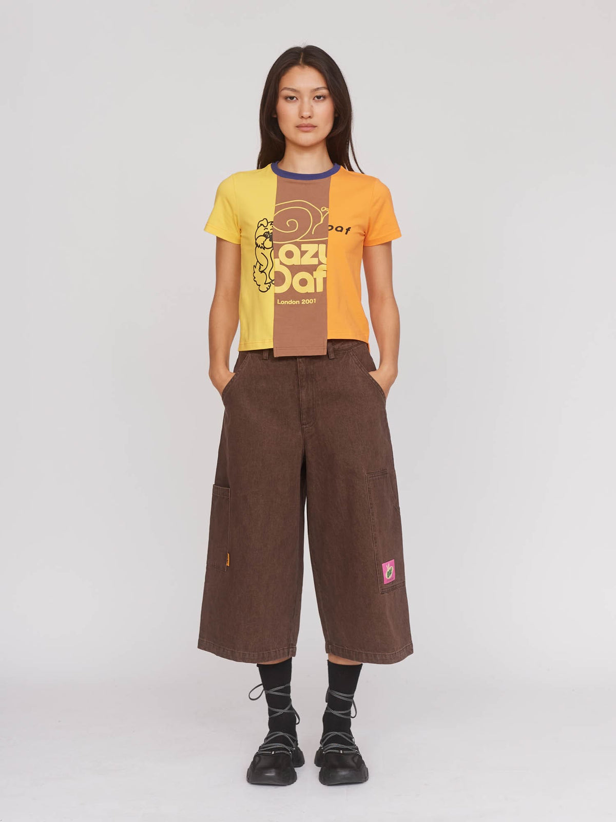 model:Aira wears size 26 and is 5’9”