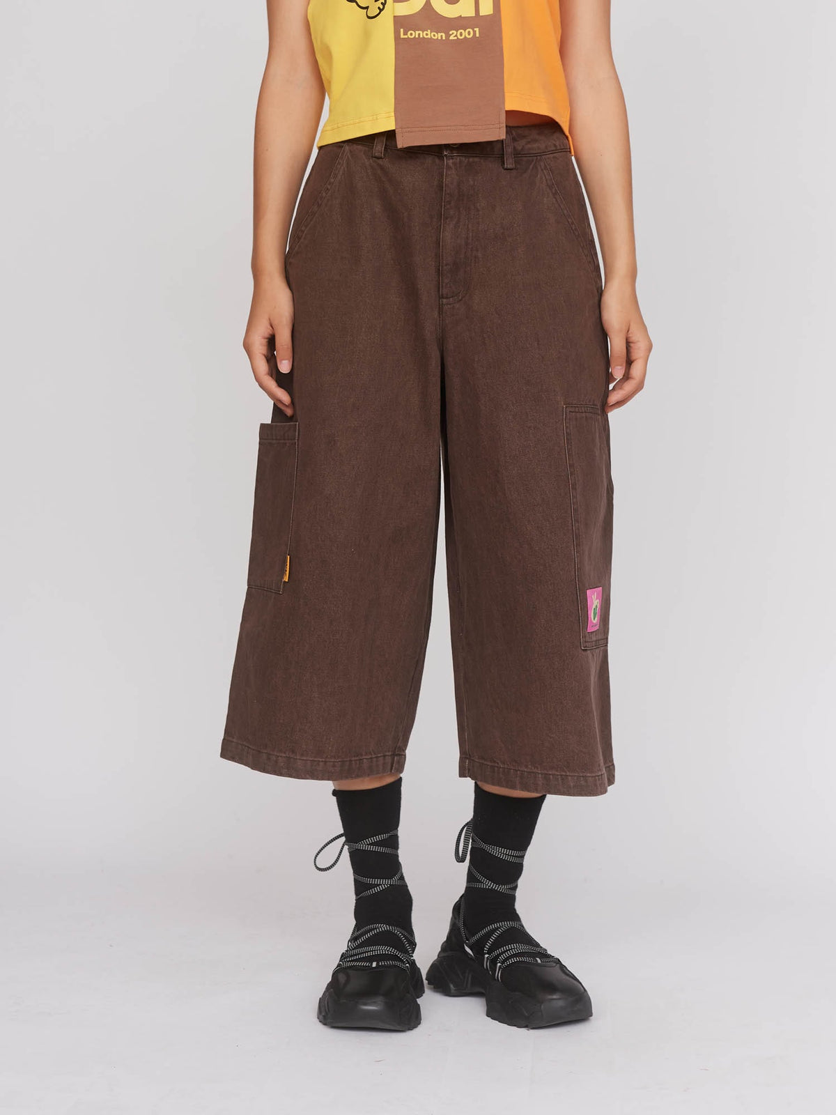 Collection-women-landing, collection-women-new-in-1, collection-womens-trousers,
model:Aira wears size 26 and is 5’9”,collection-sale