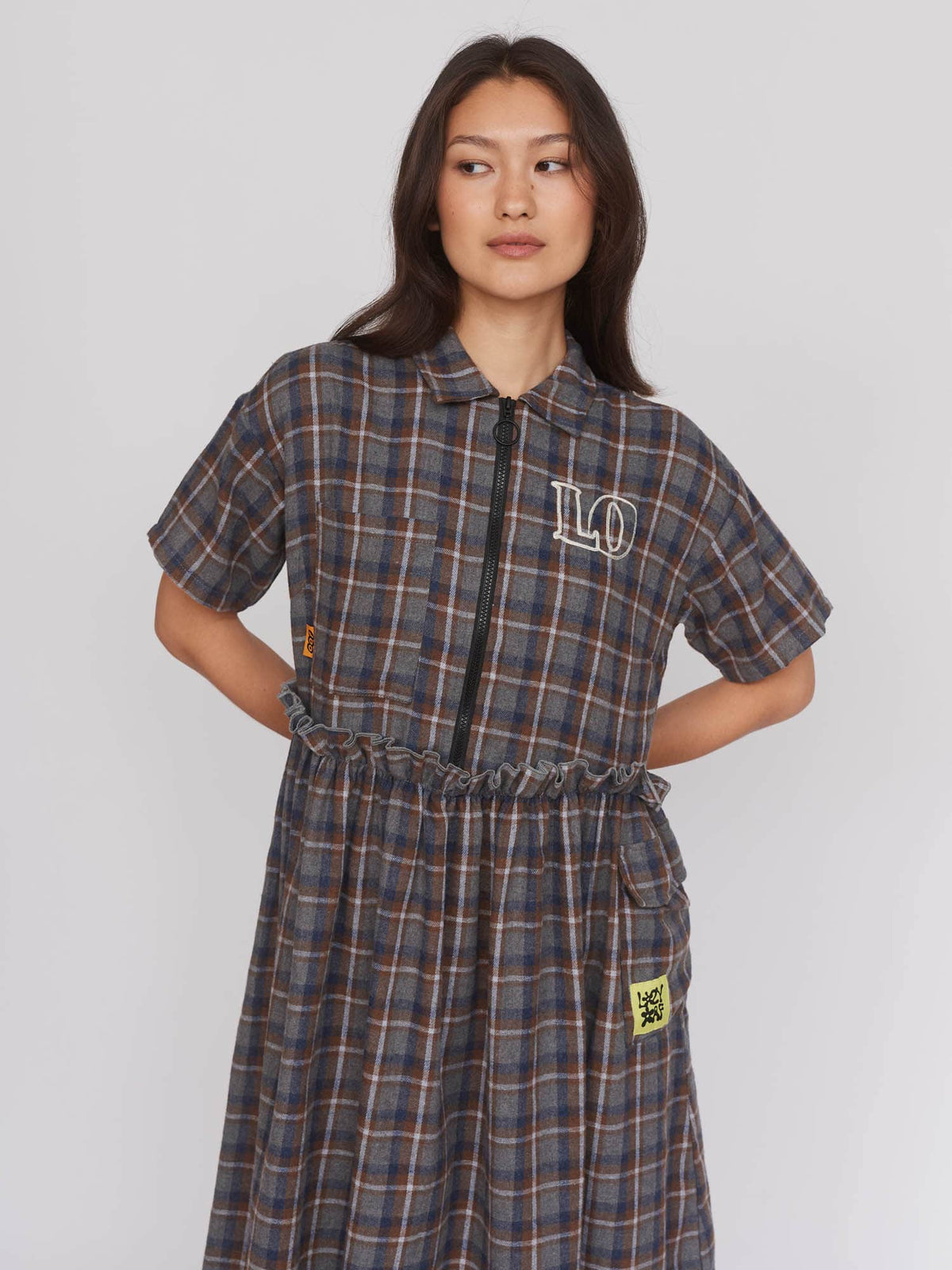 model:Aira wears size S and is 5’9”