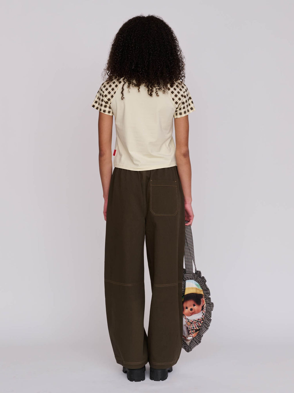 model:Florence wears size S and is 5’6”