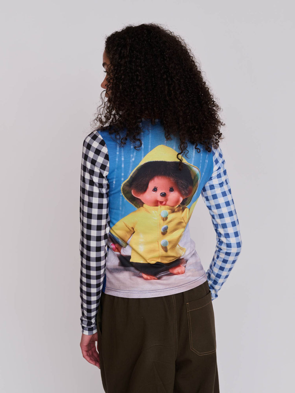 model:Florence wears size 8 and is 5’6”