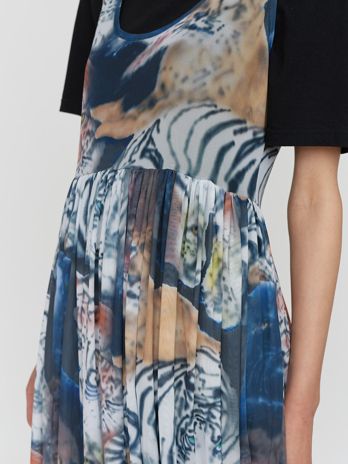 LO X Ricardo Passaporte Big Cat Mesh Dress
