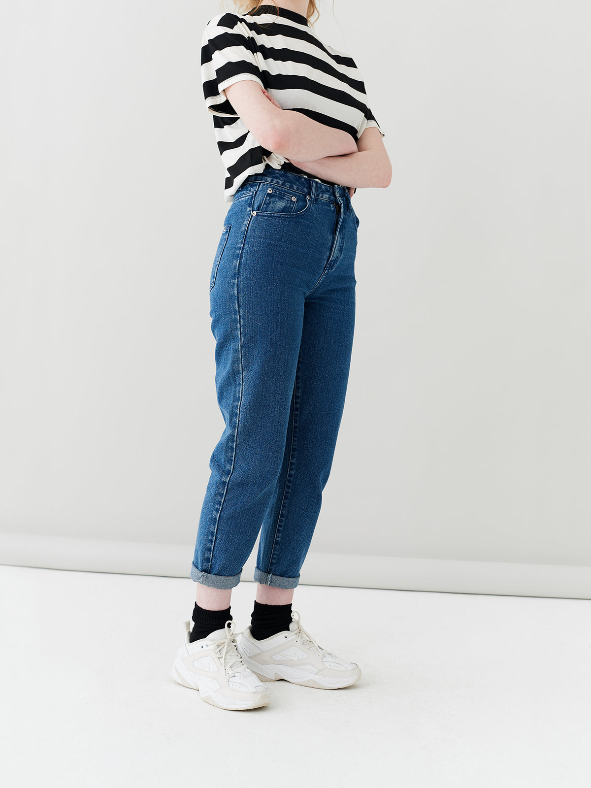 LO Mom Jeans - Mid Wash